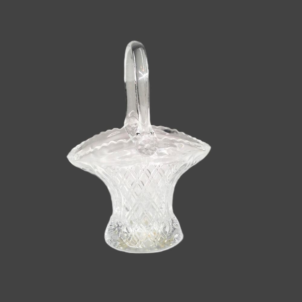 Clear Pressed Glass Basket Candy Dish Scalloped Rim Applied Handle Decorative